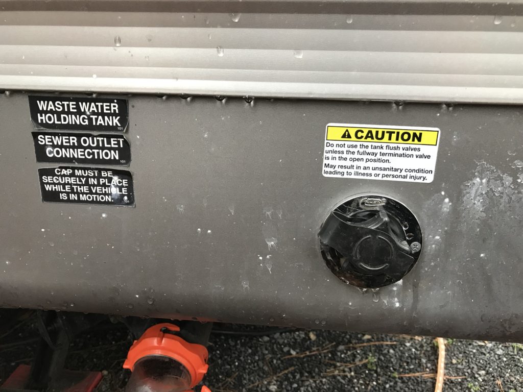 water inlet connection for No-Fuss Flush tank rinse